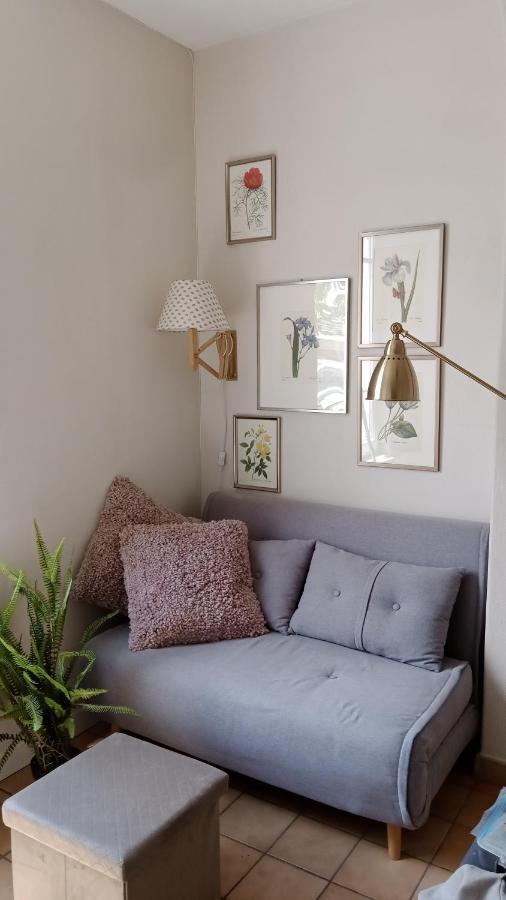 Paris Authentic House Small, Bright And Calm Studio Bagian luar foto