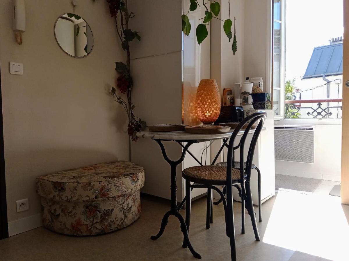 Paris Authentic House Small, Bright And Calm Studio Bagian luar foto