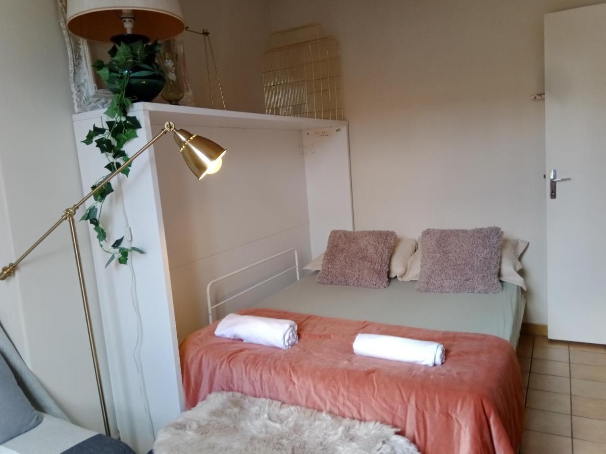 Paris Authentic House Small, Bright And Calm Studio Bagian luar foto