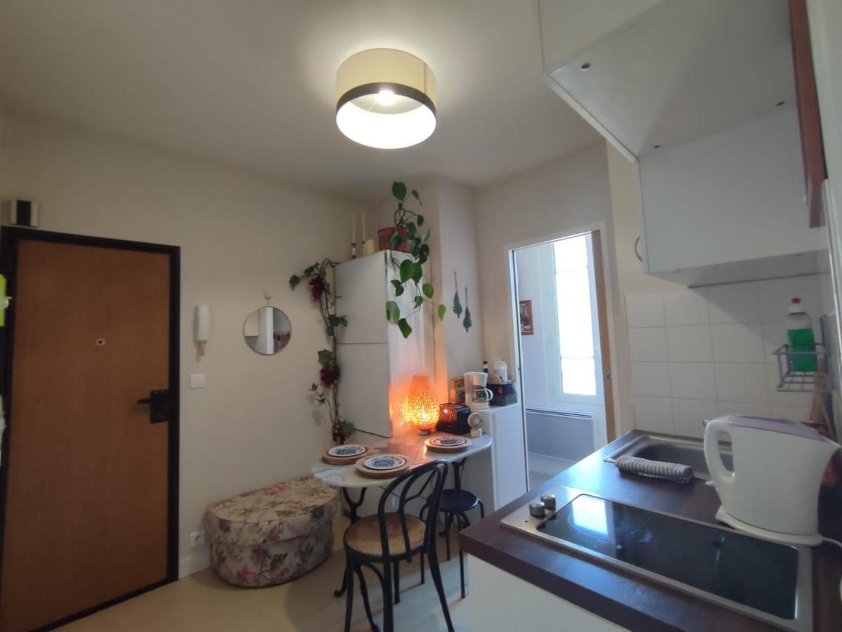 Paris Authentic House Small, Bright And Calm Studio Bagian luar foto