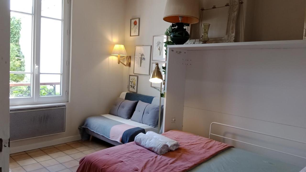 Paris Authentic House Small, Bright And Calm Studio Bagian luar foto