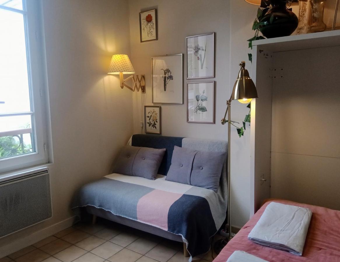 Paris Authentic House Small, Bright And Calm Studio Bagian luar foto