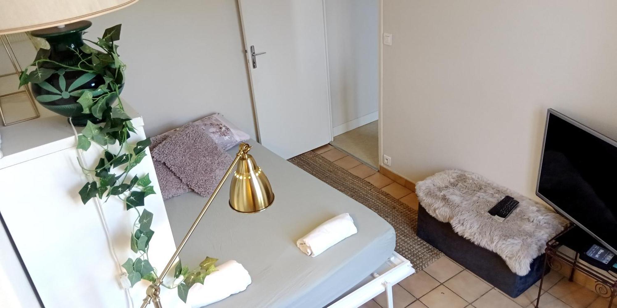 Paris Authentic House Small, Bright And Calm Studio Bagian luar foto